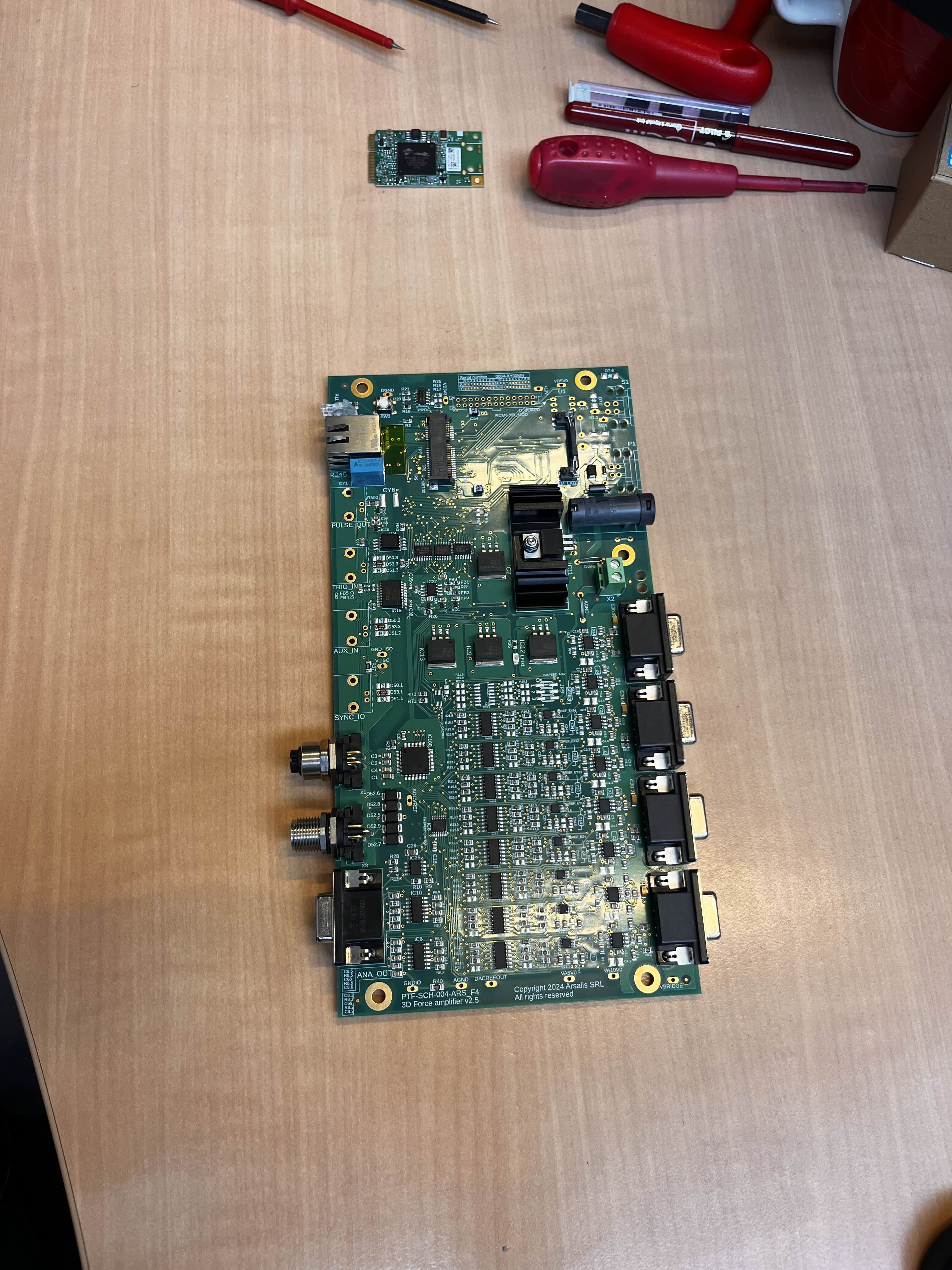 Prise de mesures sur un ampli